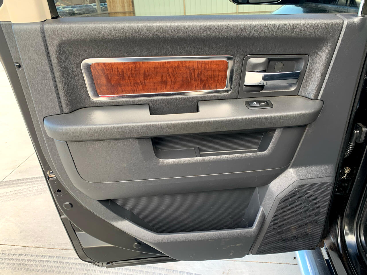 Dodge Ram 3500 4WD Crew Cab 169" Laramie 2010