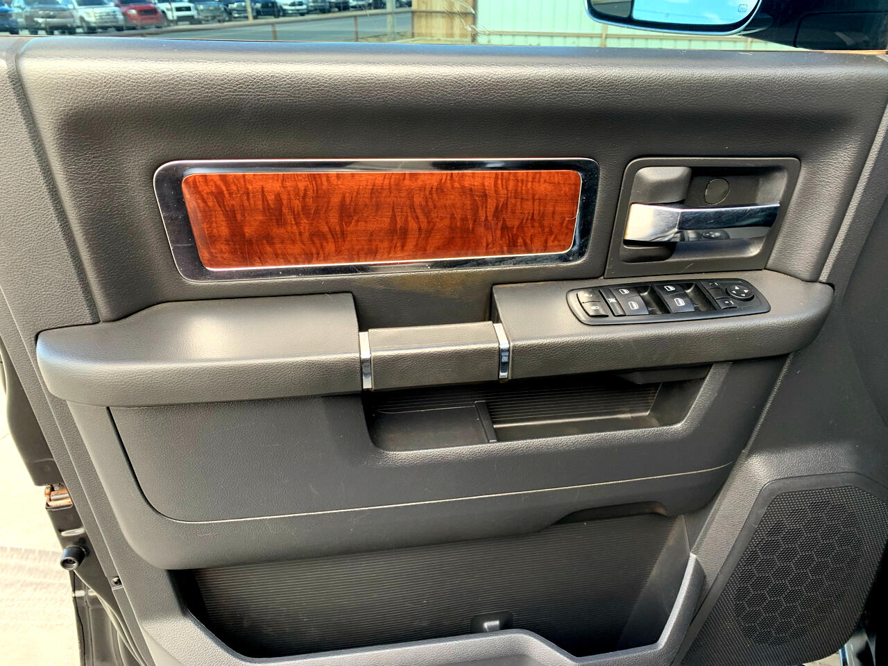 Dodge Ram 3500 4WD Crew Cab 169" Laramie 2010