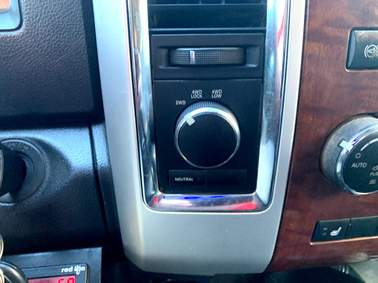 Dodge Ram 3500 4WD Crew Cab 169" Laramie 2010