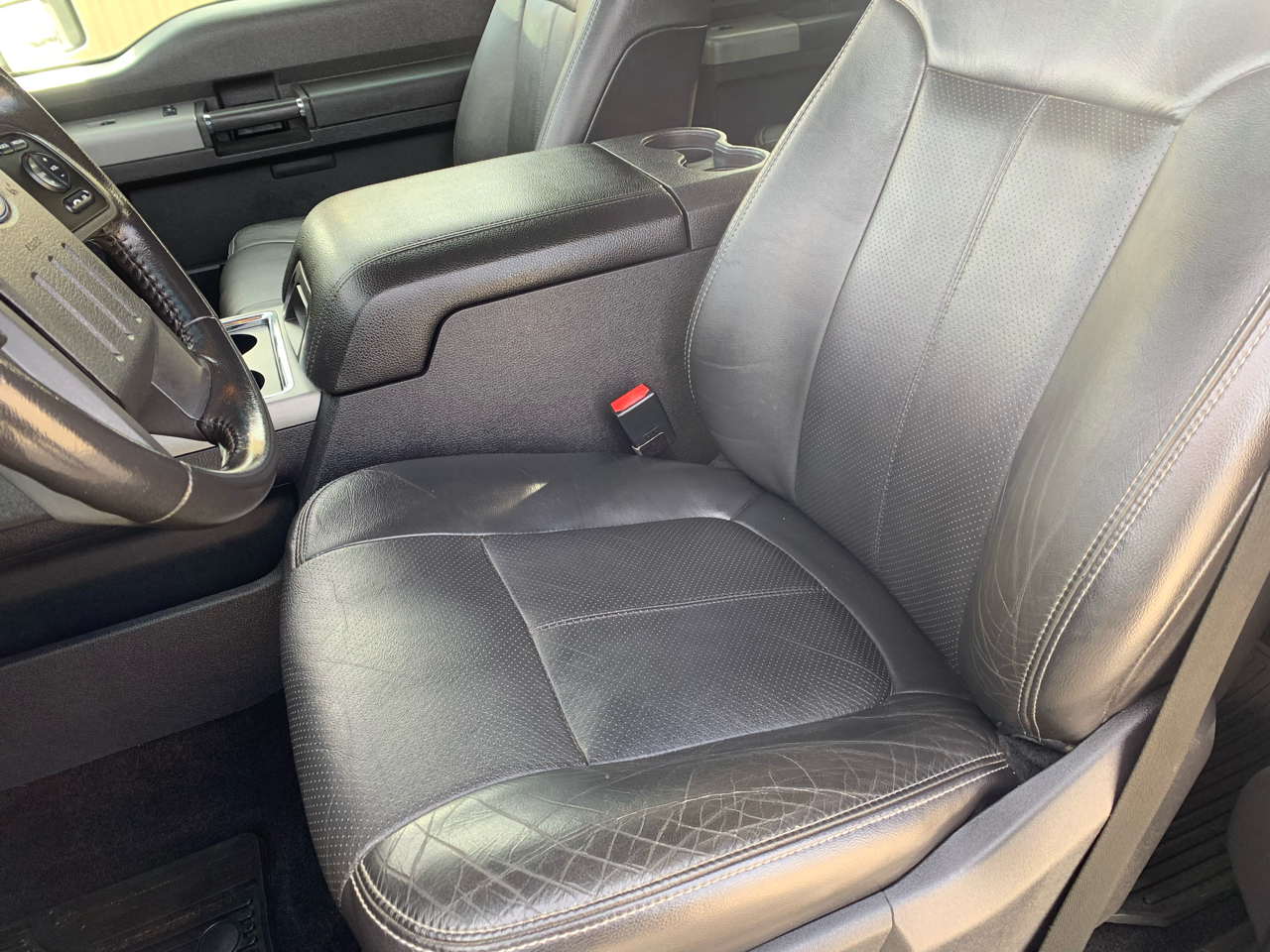 Ford Super Duty F-350 SRW 4WD Crew Cab 156" Lariat 2012