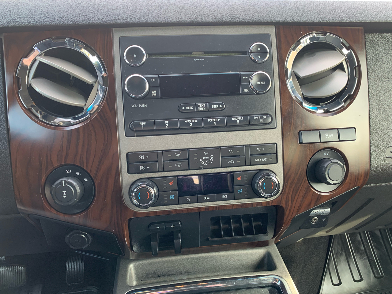 Ford Super Duty F-350 SRW 4WD Crew Cab 156" Lariat 2012