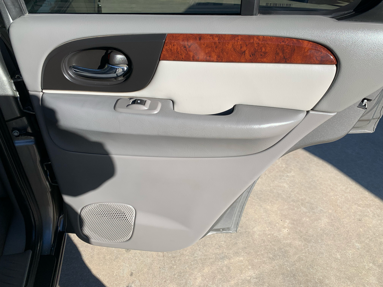 GMC Envoy 4WD 4dr SLT 2008