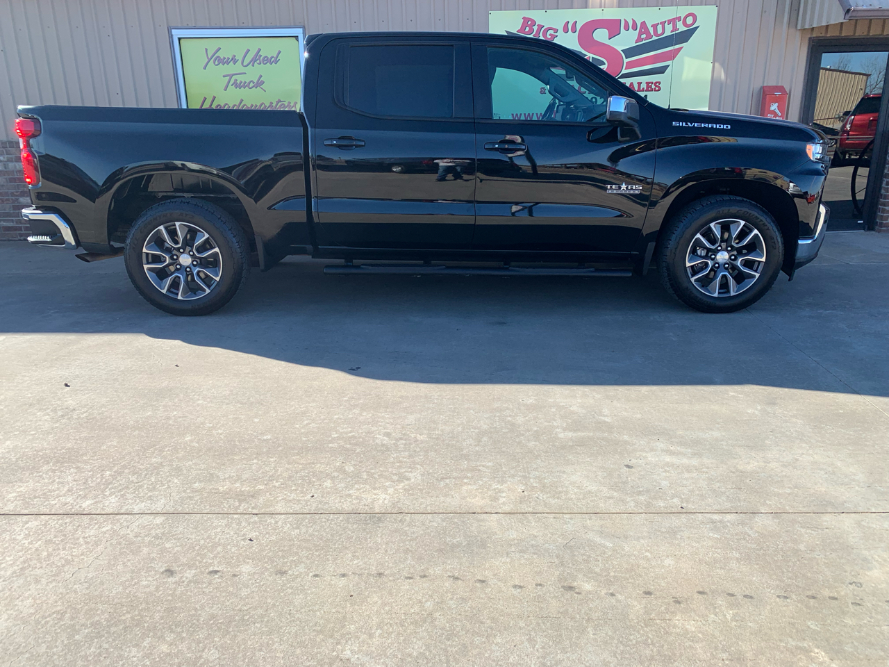 Chevrolet Silverado 1500 2WD Crew Cab 147" LT 2019