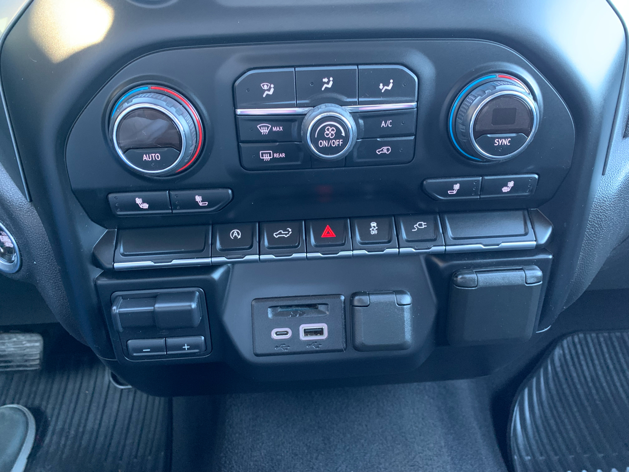 Chevrolet Silverado 1500 2WD Crew Cab 147" LT 2019