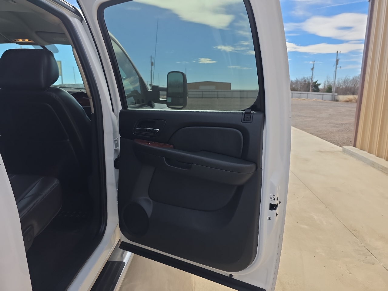 GMC Sierra 2500HD 4WD Crew Cab 153.7" SLT 2011