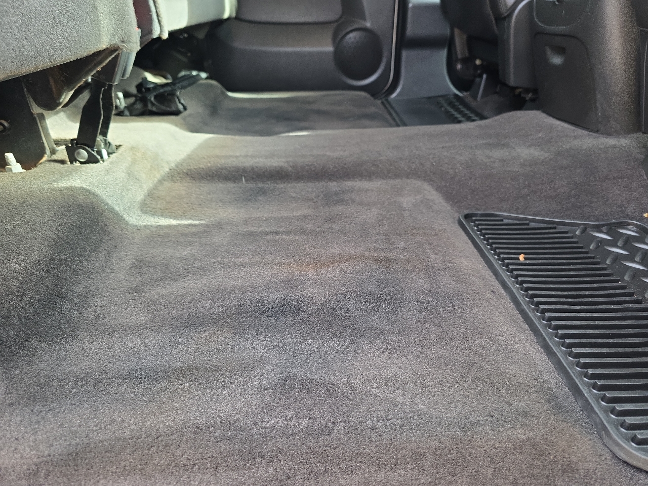 GMC Sierra 2500HD 4WD Crew Cab 153.7" SLT 2011