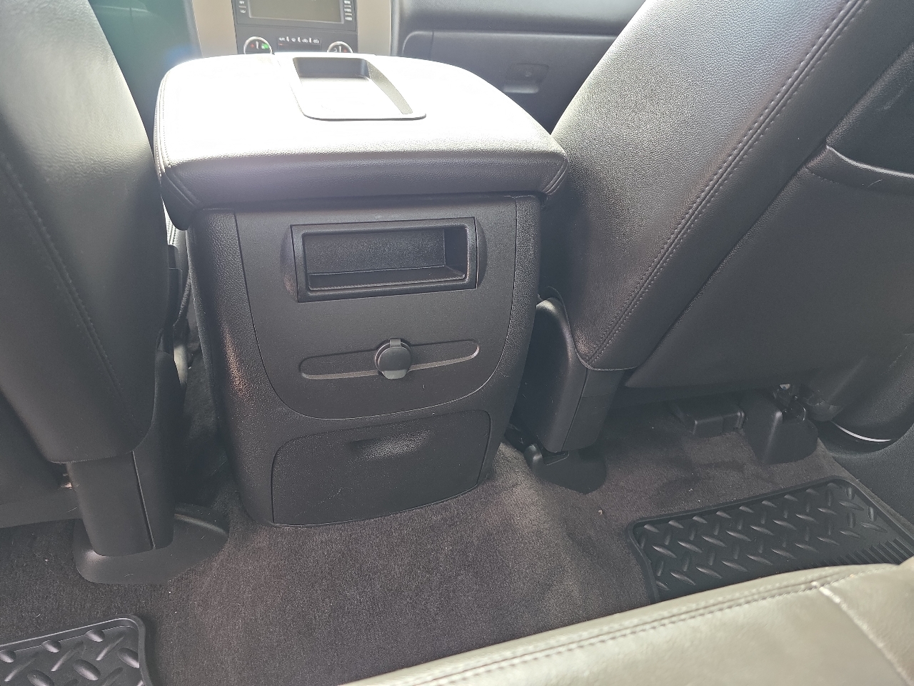 GMC Sierra 2500HD 4WD Crew Cab 153.7" SLT 2011