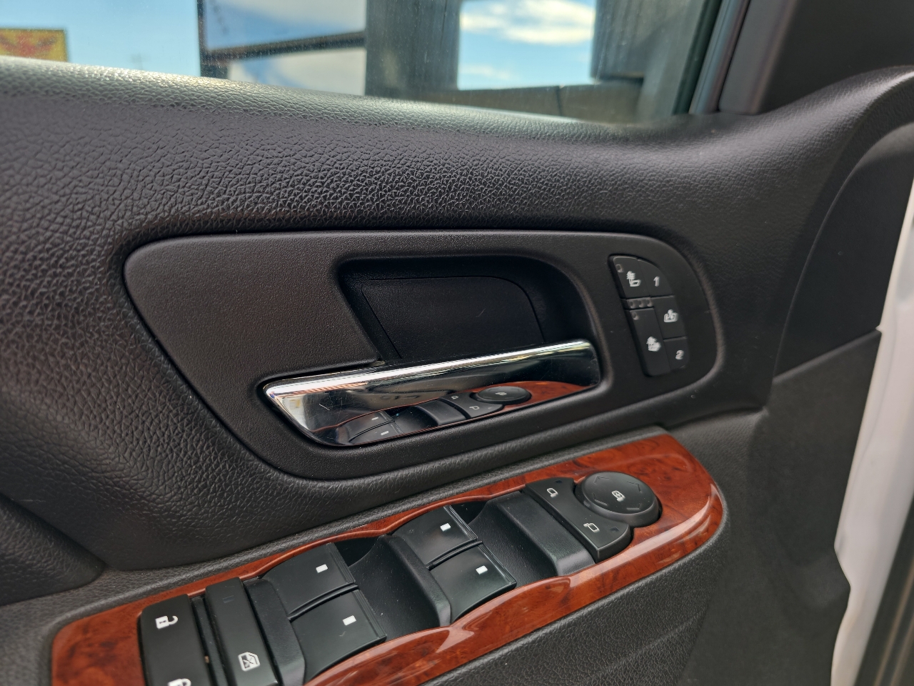 GMC Sierra 2500HD 4WD Crew Cab 153.7" SLT 2011