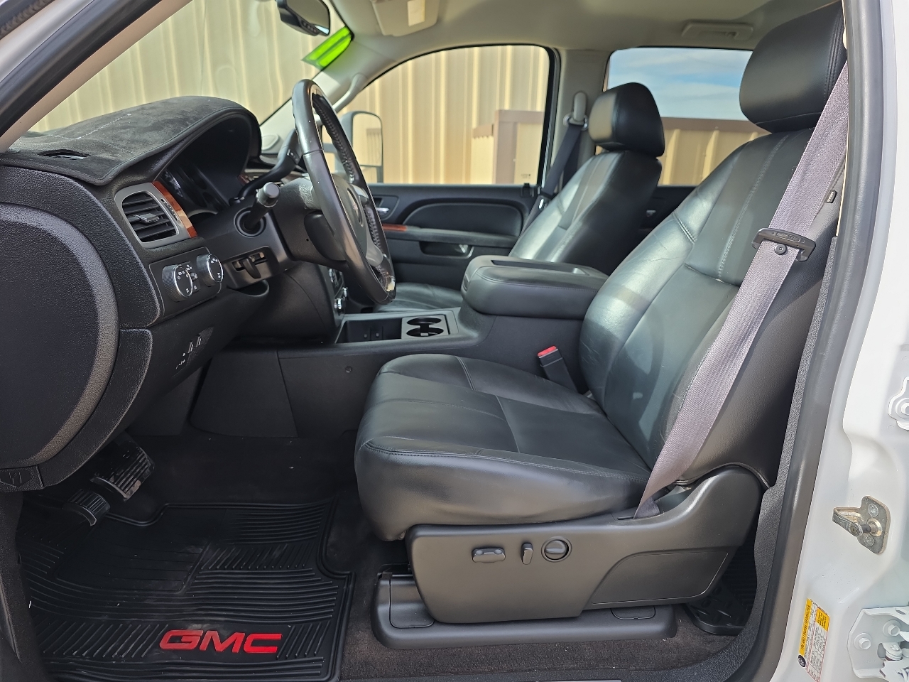 GMC Sierra 2500HD 4WD Crew Cab 153.7" SLT 2011