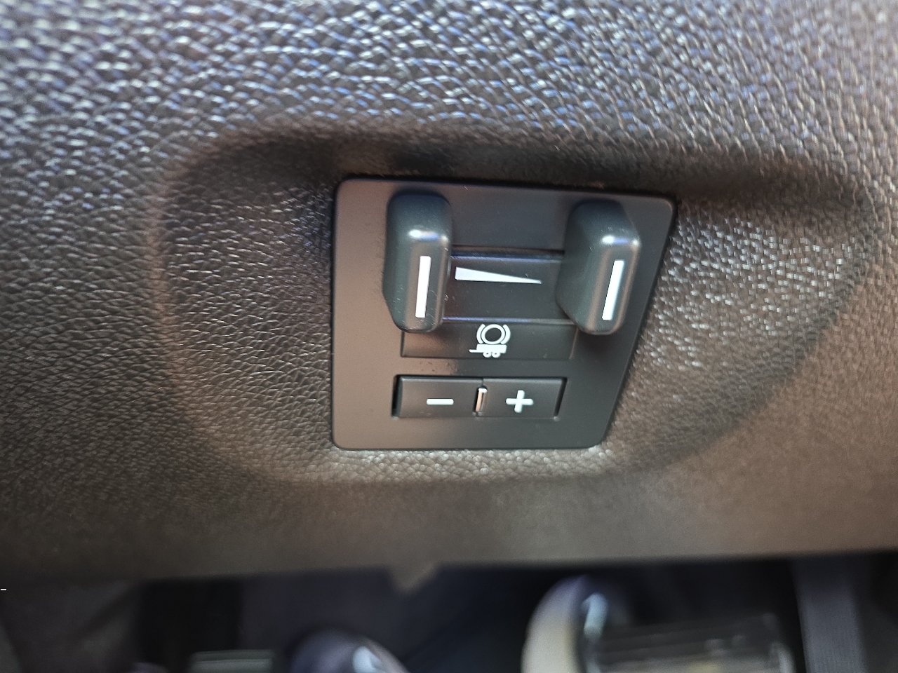 GMC Sierra 2500HD 4WD Crew Cab 153.7" SLT 2011