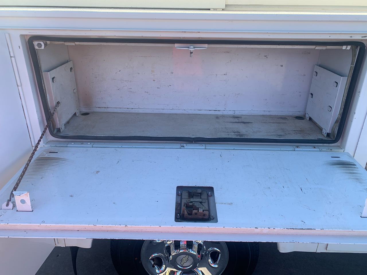 Chevrolet Silverado 2500HD 2WD Reg Cab 133" Work Truck 2008