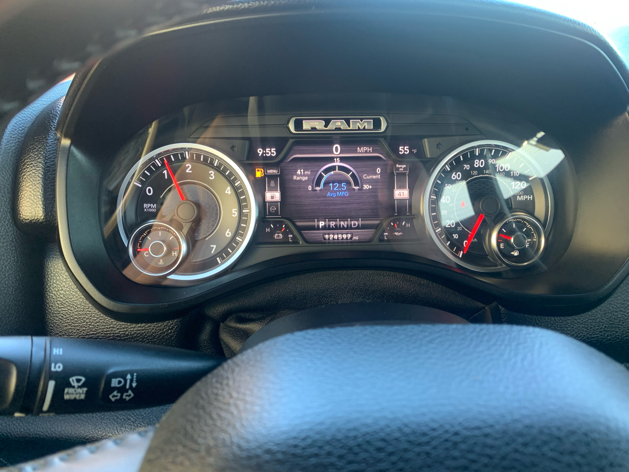 RAM 1500 Big Horn 4x4 Crew Cab 5'7" Box 2021