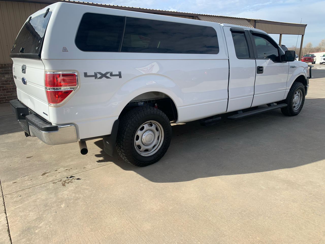 Ford F-150 4WD SuperCab 163" XL 2014