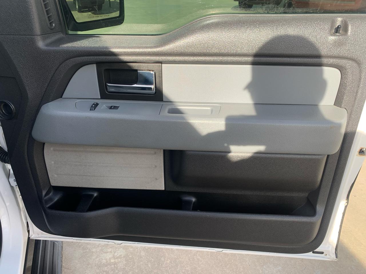 Ford F-150 4WD SuperCab 163" XL 2014