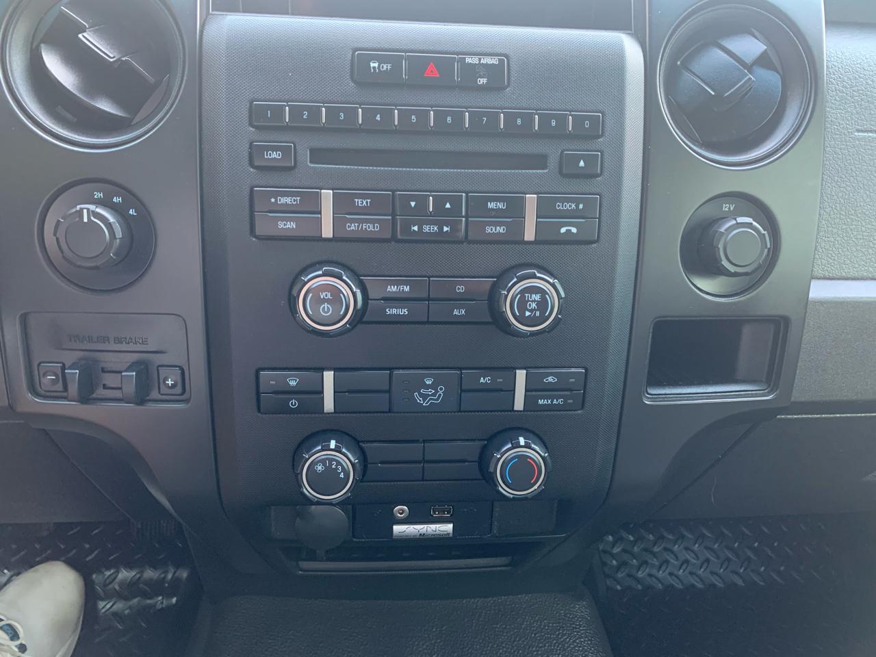 Ford F-150 4WD SuperCab 163" XL 2014