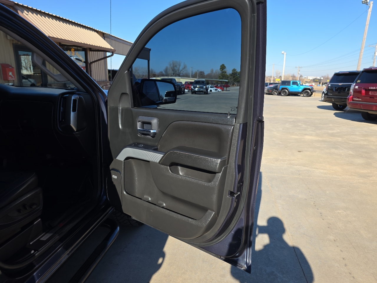 Chevrolet Silverado 1500 4WD Crew Cab 143.5" LTZ w/2LZ 2018