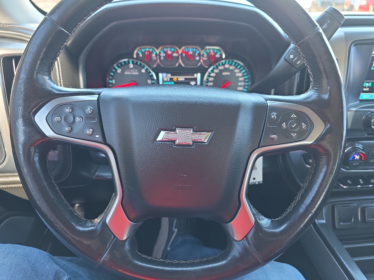 Chevrolet Silverado 1500 4WD Crew Cab 143.5" LTZ w/2LZ 2018