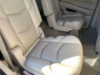 Cadillac Escalade 4WD 4dr Premium Luxury 2017