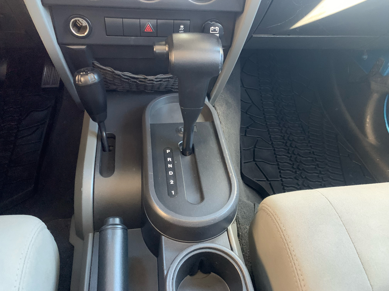 Jeep Wrangler 4WD 2dr Sport 2010