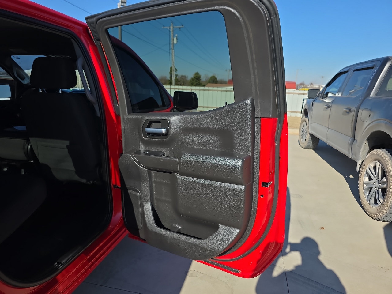 Chevrolet Silverado 1500 4WD Crew Cab 147" Custom 2022