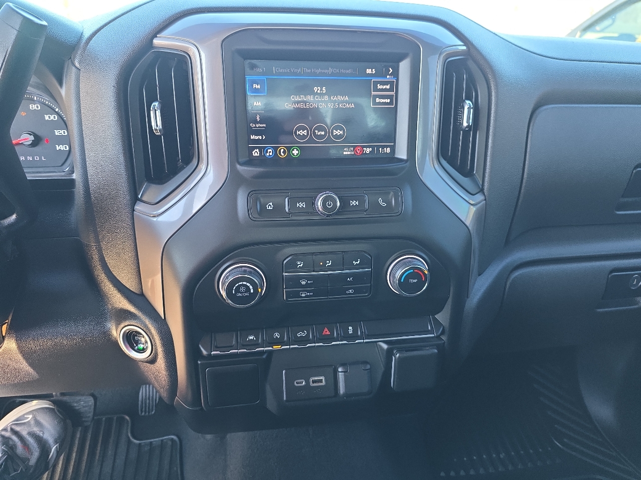 Chevrolet Silverado 1500 4WD Crew Cab 147" Custom 2022