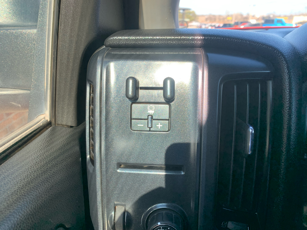 Chevrolet Silverado 2500HD Built After Aug 14 4WD Double Cab 144.2" Work Truck 2015