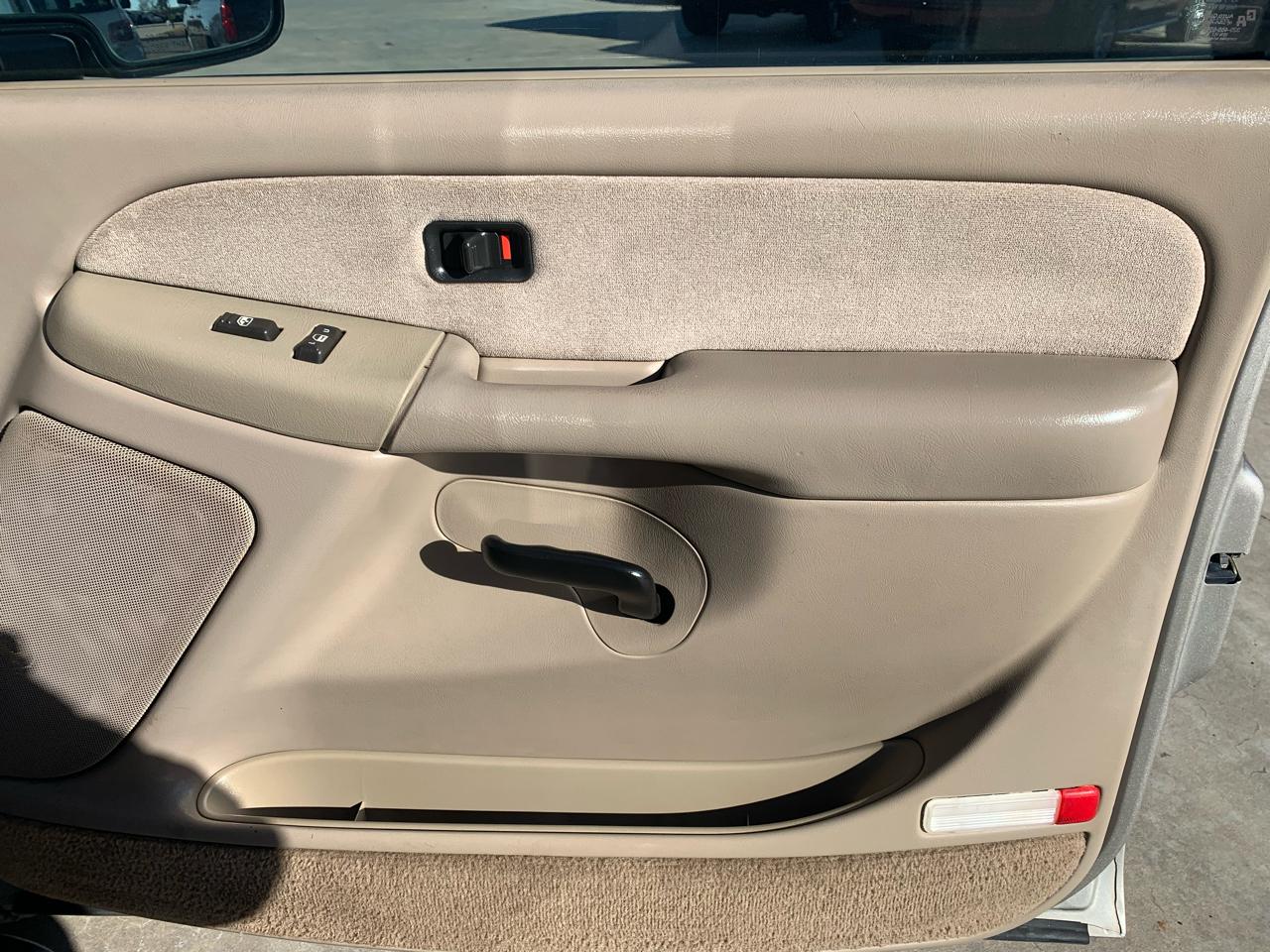 Chevrolet Silverado 2500HD Crew Cab 153" WB LS 2002