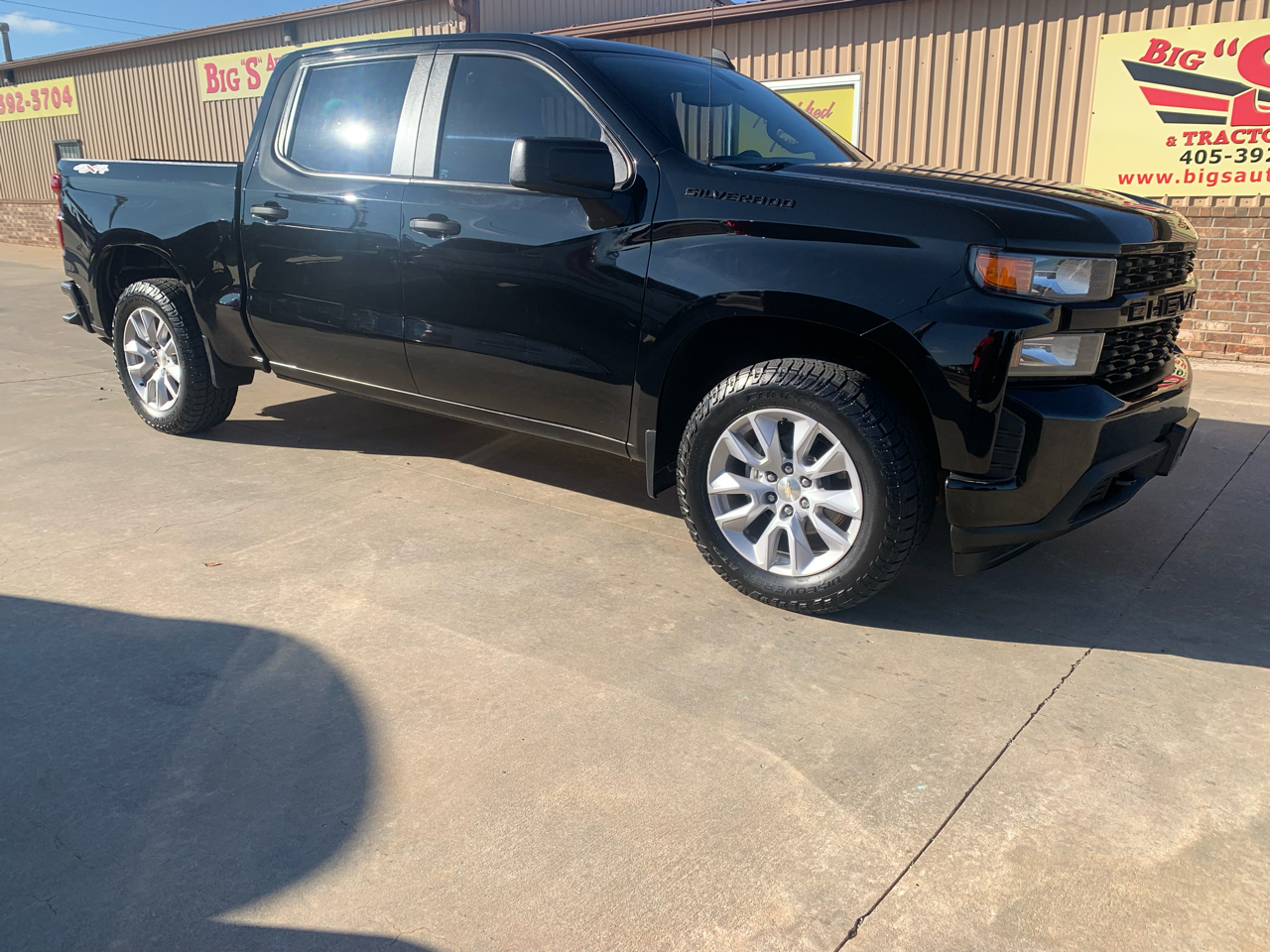2021 Chevrolet Silverado 1500 4WD Crew Cab 147" Custom