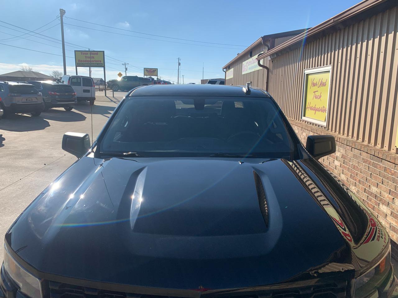 Chevrolet Silverado 1500 4WD Crew Cab 147" Custom 2021