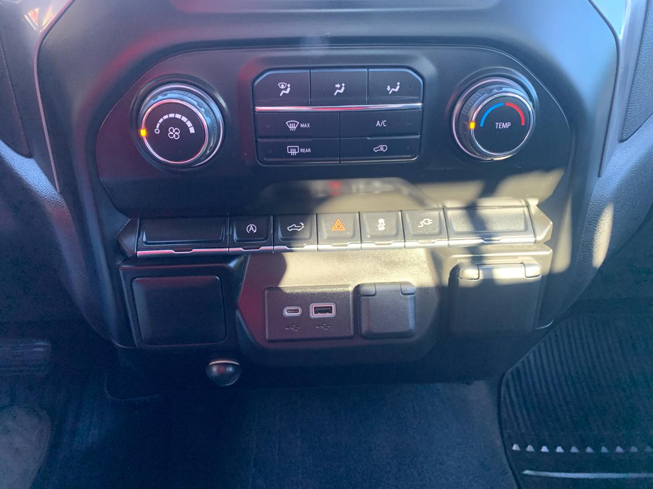 Chevrolet Silverado 1500 4WD Crew Cab 147" Custom 2021