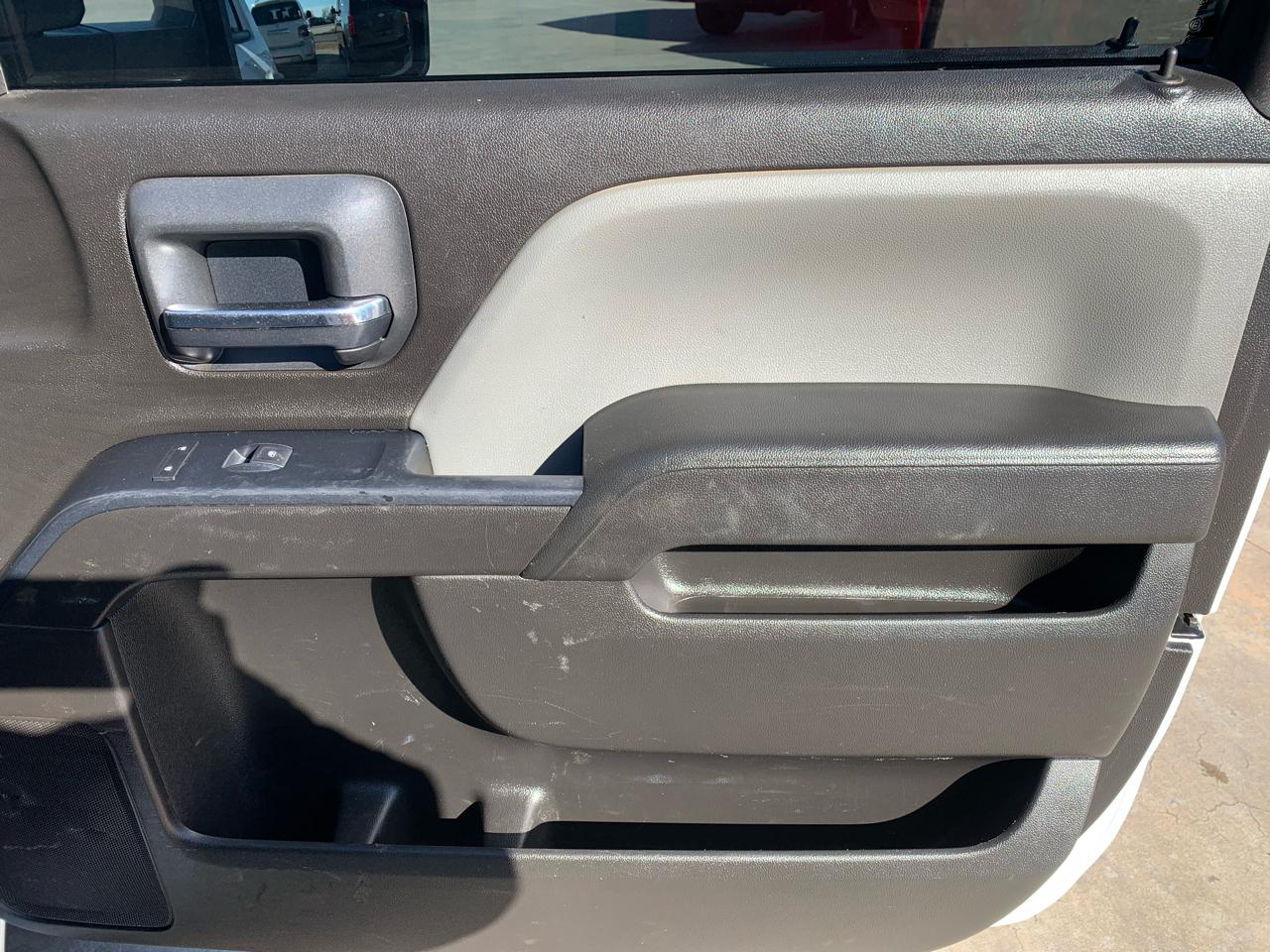 Chevrolet Silverado 3500HD 4WD Reg Cab 137.5" WB, 59.06" CA WT 2018