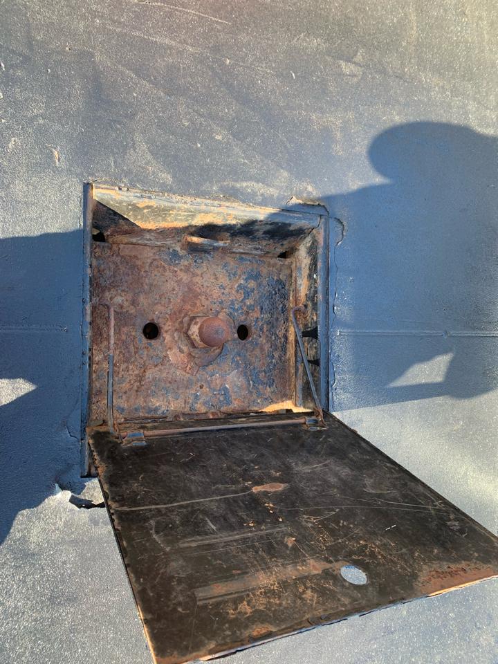 Chevrolet Silverado 3500HD 4WD Reg Cab 137.5" WB, 59.06" CA WT 2018