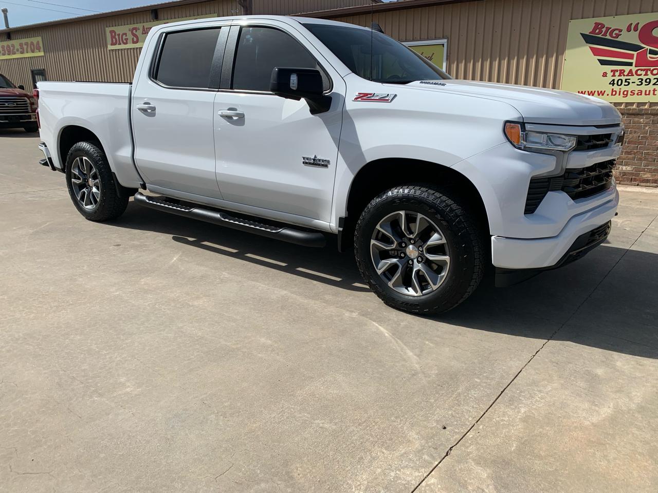 2022 Chevrolet Silverado 1500 4WD Crew Cab 147" RST