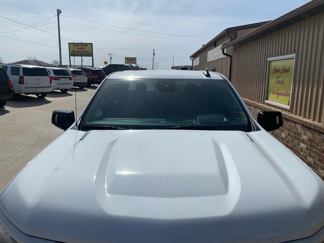 Chevrolet Silverado 1500 4WD Crew Cab 147" RST 2022