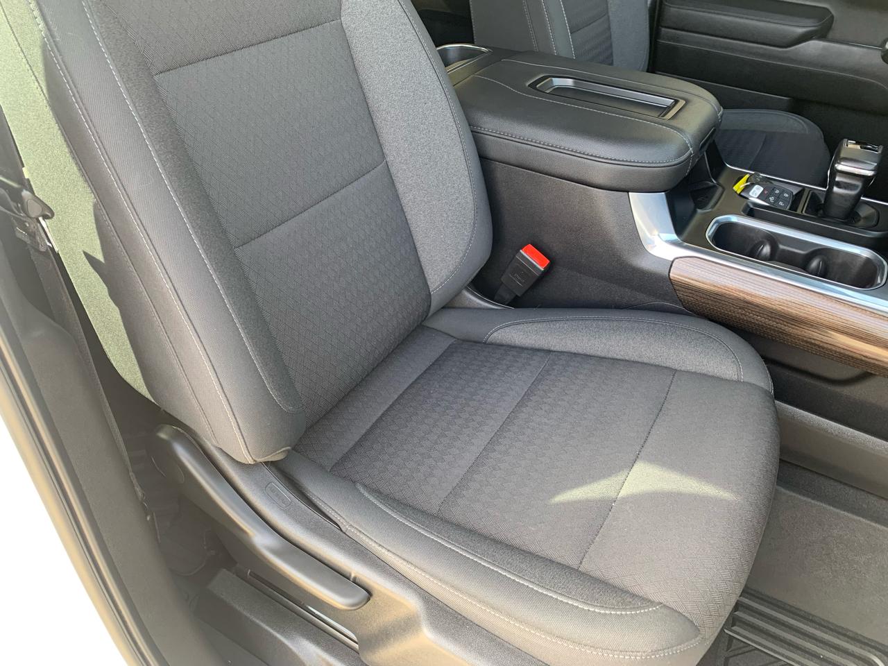 Chevrolet Silverado 1500 4WD Crew Cab 147" RST 2022