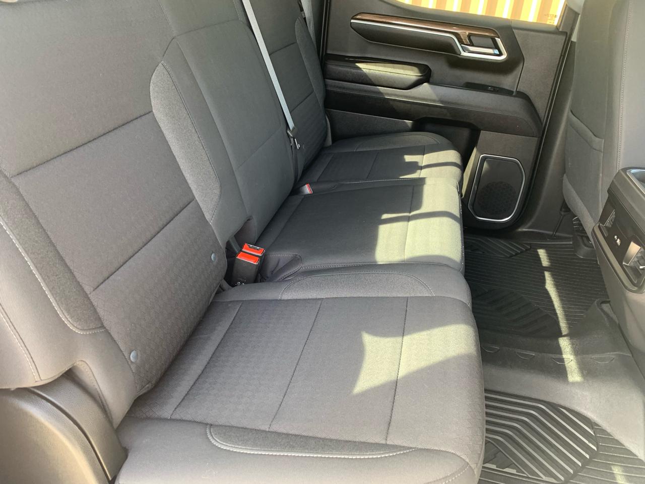 Chevrolet Silverado 1500 4WD Crew Cab 147" RST 2022