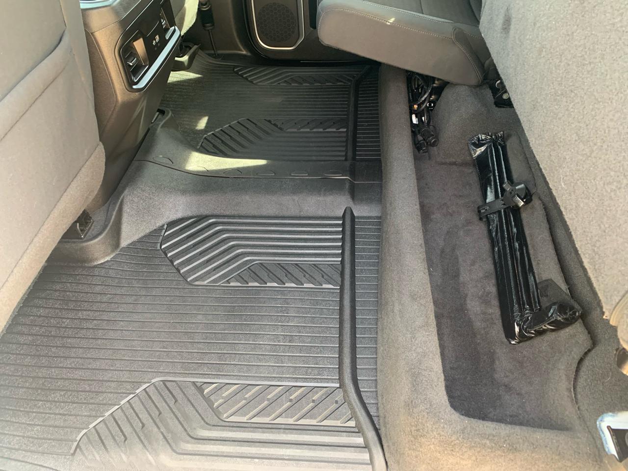 Chevrolet Silverado 1500 4WD Crew Cab 147" RST 2022