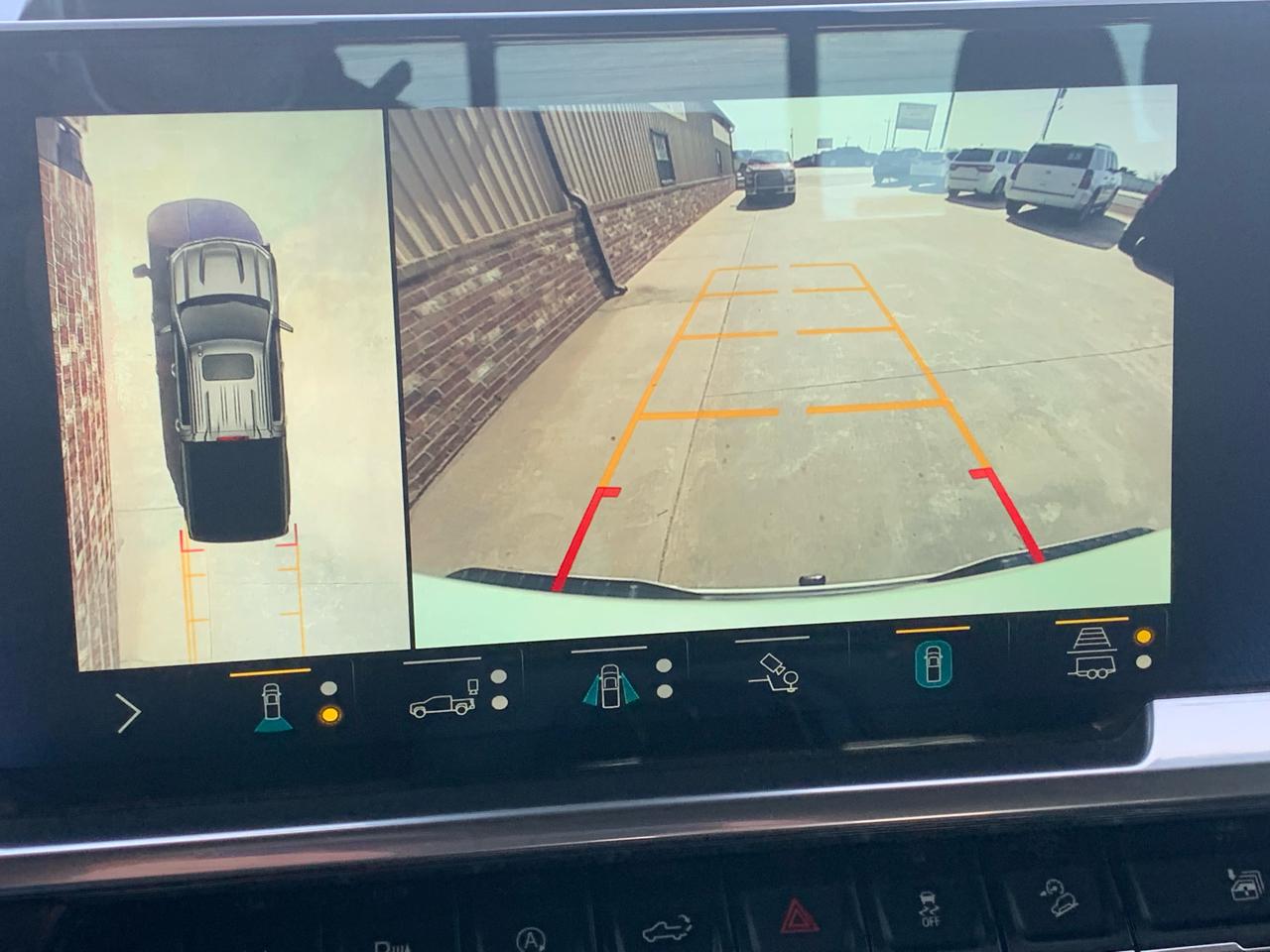 Chevrolet Silverado 1500 4WD Crew Cab 147" RST 2022