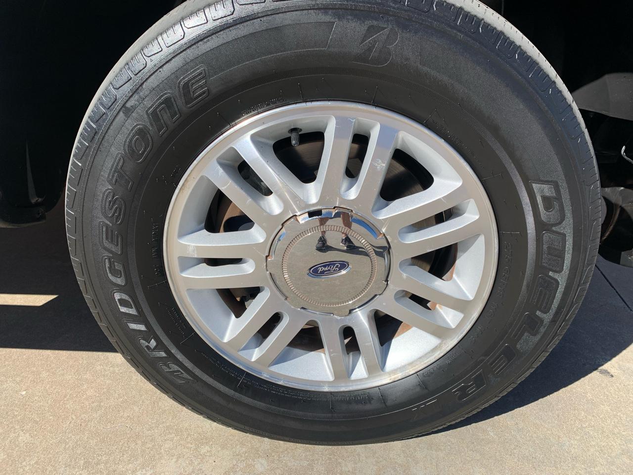 Ford F-150 2WD SuperCrew 139" XLT 2010