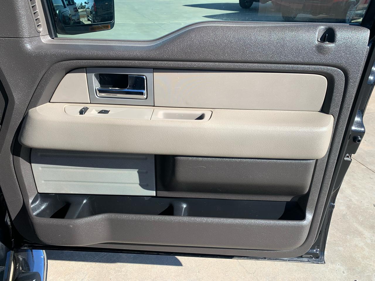 Ford F-150 2WD SuperCrew 139" XLT 2010