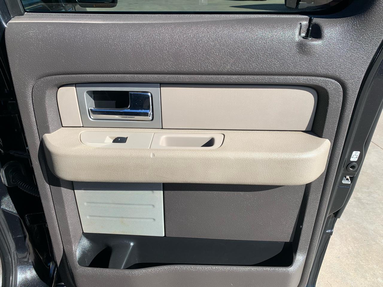 Ford F-150 2WD SuperCrew 139" XLT 2010