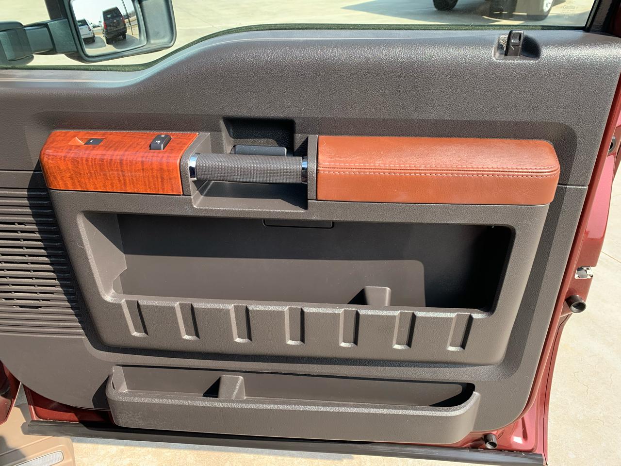 Ford Super Duty F-250 SRW 2WD Crew Cab 156" King Ranch 2011