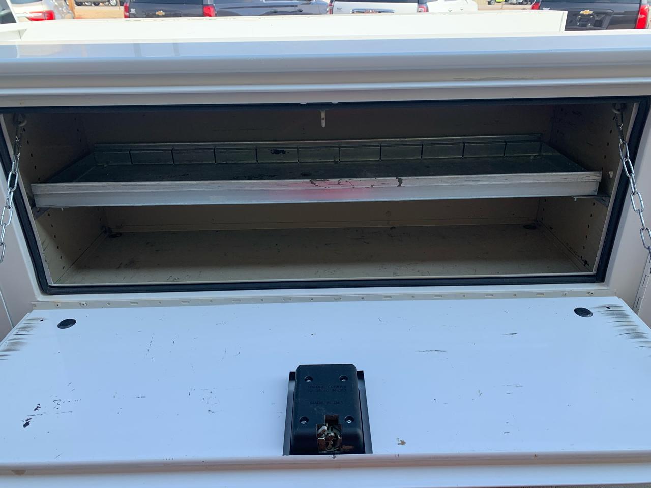 Ford Super Duty F-250 SRW XL 2WD Reg Cab 8' Box 2017