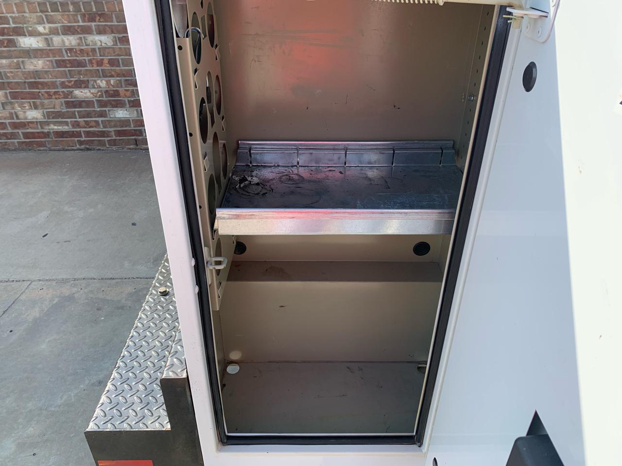 Ford Super Duty F-250 SRW XL 2WD Reg Cab 8' Box 2017