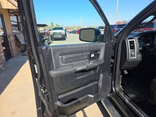 RAM 1500 4WD Crew Cab 140.5" Longhorn Limited 2016