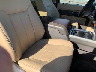 Ford Super Duty F-350 DRW 4WD Crew Cab 172" King Ranch 2012