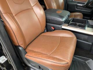 RAM 1500 4WD Crew Cab 140.5" Laramie Longhorn 2015