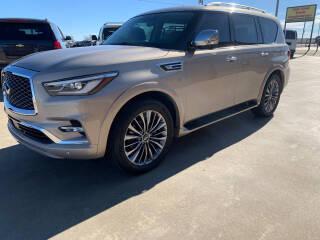 Infiniti QX80 LUXE AWD 2019