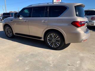 Infiniti QX80 LUXE AWD 2019