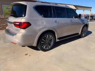 Infiniti QX80 LUXE AWD 2019